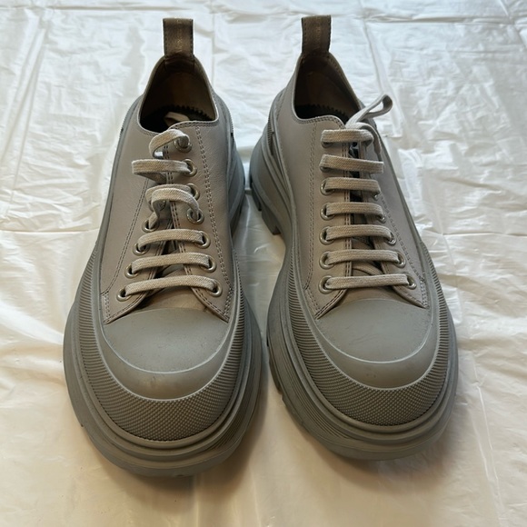 Alexander McQueen men’s Tread slick sneakers size 42 EU ….. authentic no BS ing - Picture 1 of 7
